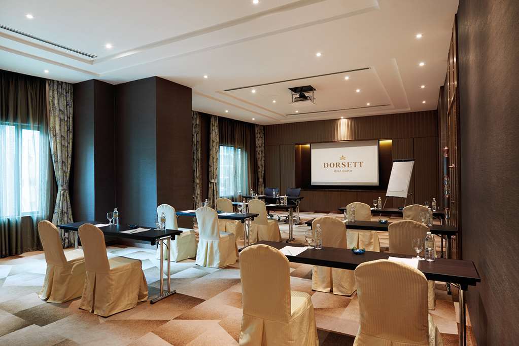 Dorsett Hotel 5*